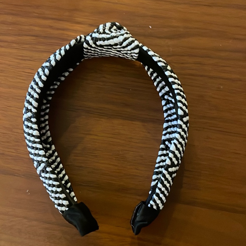 Anthropologie black and white headband
